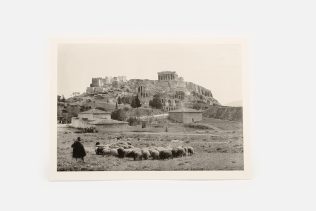 Καρτ ποστάλ Μπουασονά «Πρόβατα κάτω από την Ακρόπολη»